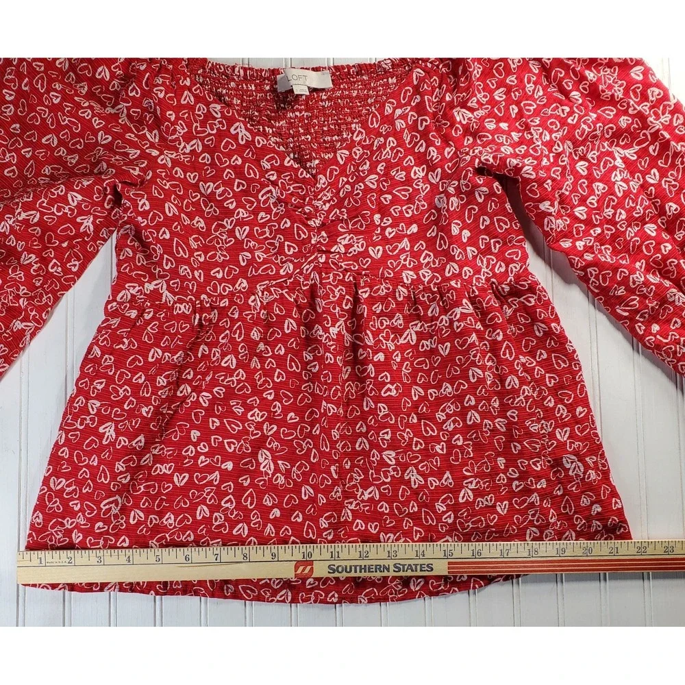 WOMENS LOFT RED HEART PRINT CINCHED SWEATHEART NECKLINE BLOUSE SIZE 2‎